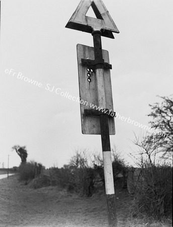 ROAD SIGN